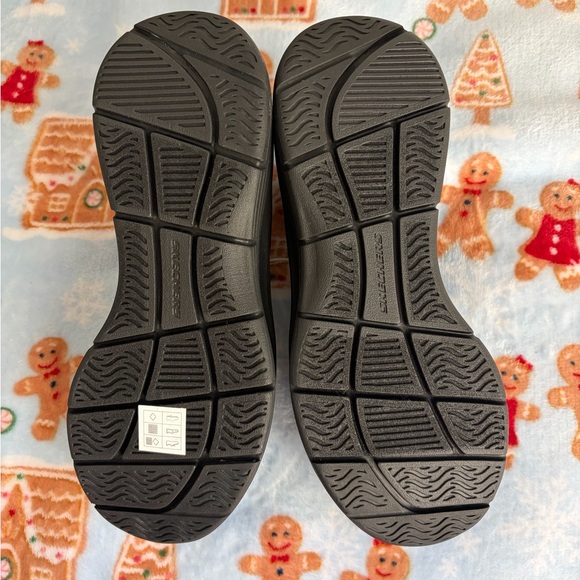 ❤️Skechers Men's Black Athletic Slip-On Lace Trainer NWT
Arch Comfort Size 8 - Picture 4 of 7